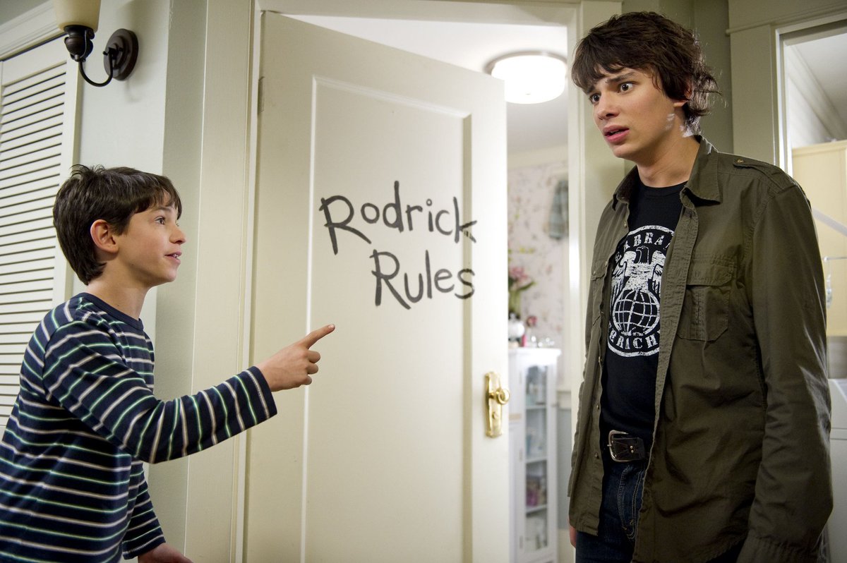 Gregnanet's tweet photo. Greg play é o único que ama Diário de um Banana 2: Rodrick é o Cara? https://t.co/k0FvK8leRN