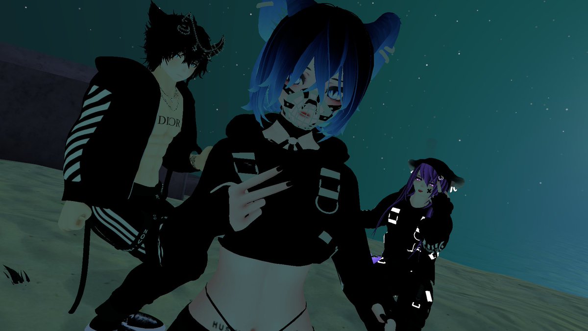 UpiaUieMOVED's tweet photo. Gangs all here.
ft. fellow vtuber Jet d Storm (right) @JetStorm18
#katiavr #vtuber #vrchat #VR #VRC #Vuber #Sfw #vrchatvtuber #photography https://t.co/VSw2mo770y