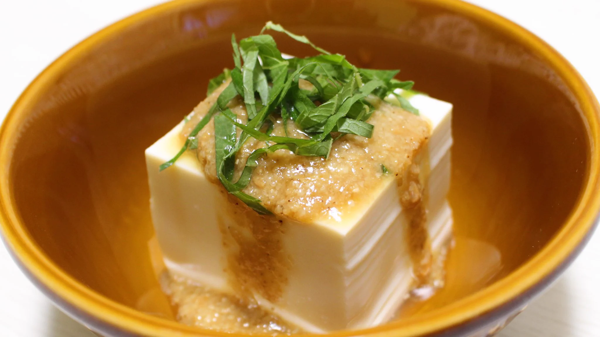 作り方を覚えておくと重宝しそう！お肉やお豆腐に合うという味噌タレのレシピ！