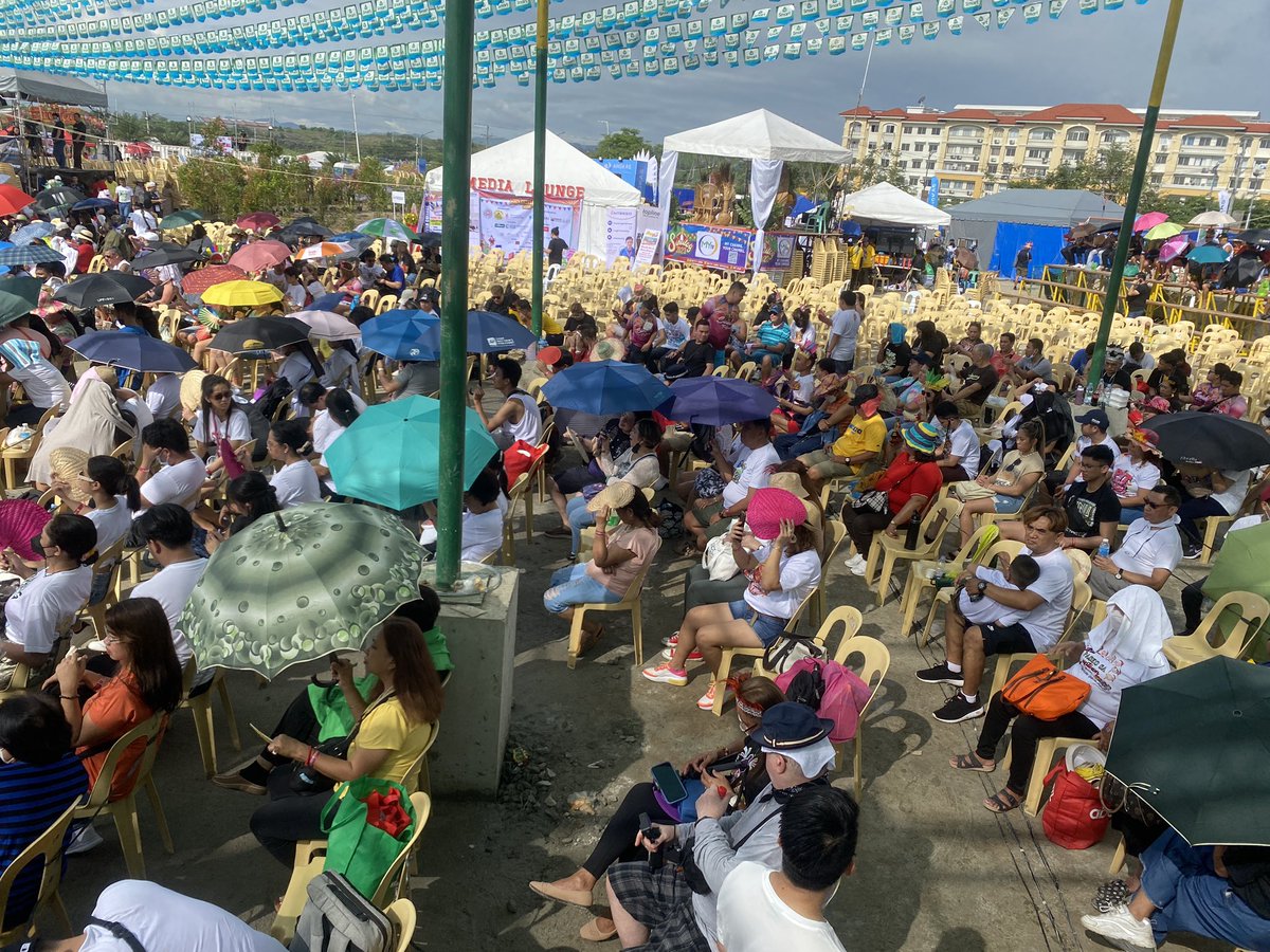 ABSCBN News on Twitter "Spectators of the Sinulog Festival 2023 are