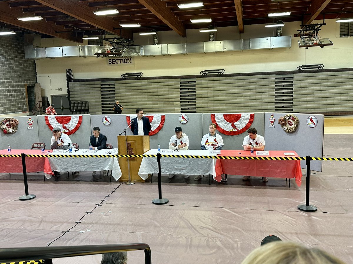 Moody_four's tweet photo. Caydenโs last year to be able to get autographs at the Cardinal Caravan! It was an enjoyable evening. Thanks to @Ackerman1120 #LarsNootbar #RandyFlores #ZachThompson @GordonGraceffo #AlanBenes https://t.co/7RCVU1ktl9