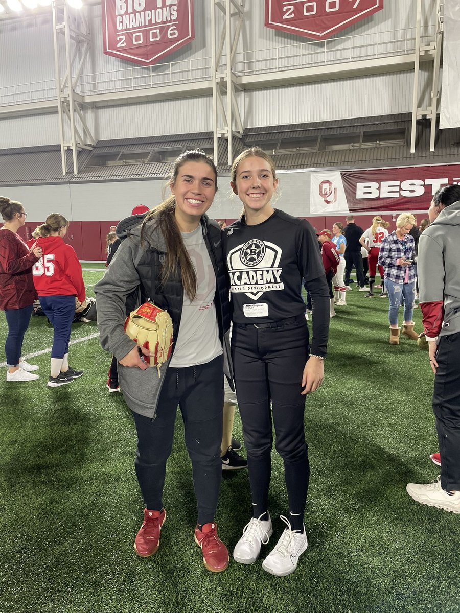 CourtneyH2027's tweet photo. Enjoyed my experience at the @OU_Softball Winter Camp! Thank you @GassoPatty and @OU_Softball players for all of the new things I learned! https://t.co/JP6S8NLBmV