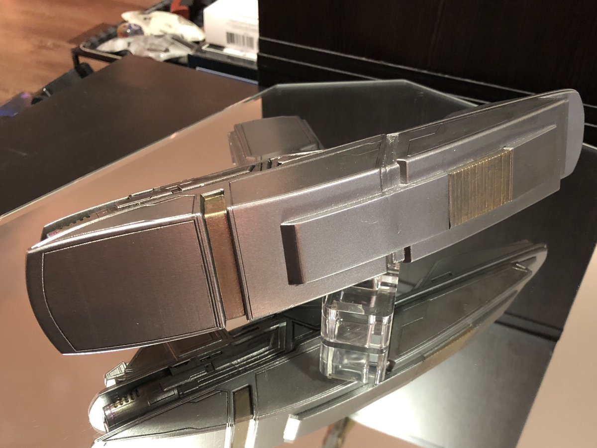 GeekToyLove's tweet photo. Finished up the Star Trek Beyond Franklin Phaser today. A fun in between design leading to the AOS phaser we see the Enterprise crew sporting in Beyond.
Resin printed, big & heavy and also weathered which we don’t see a lot from Starfleet equipment.
#GeekDen #2023Commissions https://t.co/sNvoe4tVpu