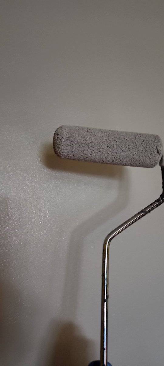 thejbchat's tweet image. Weekends mean making our #FirstHouse better! We're loving the process. Thanks @Lowes and @Valspar for making this simple.