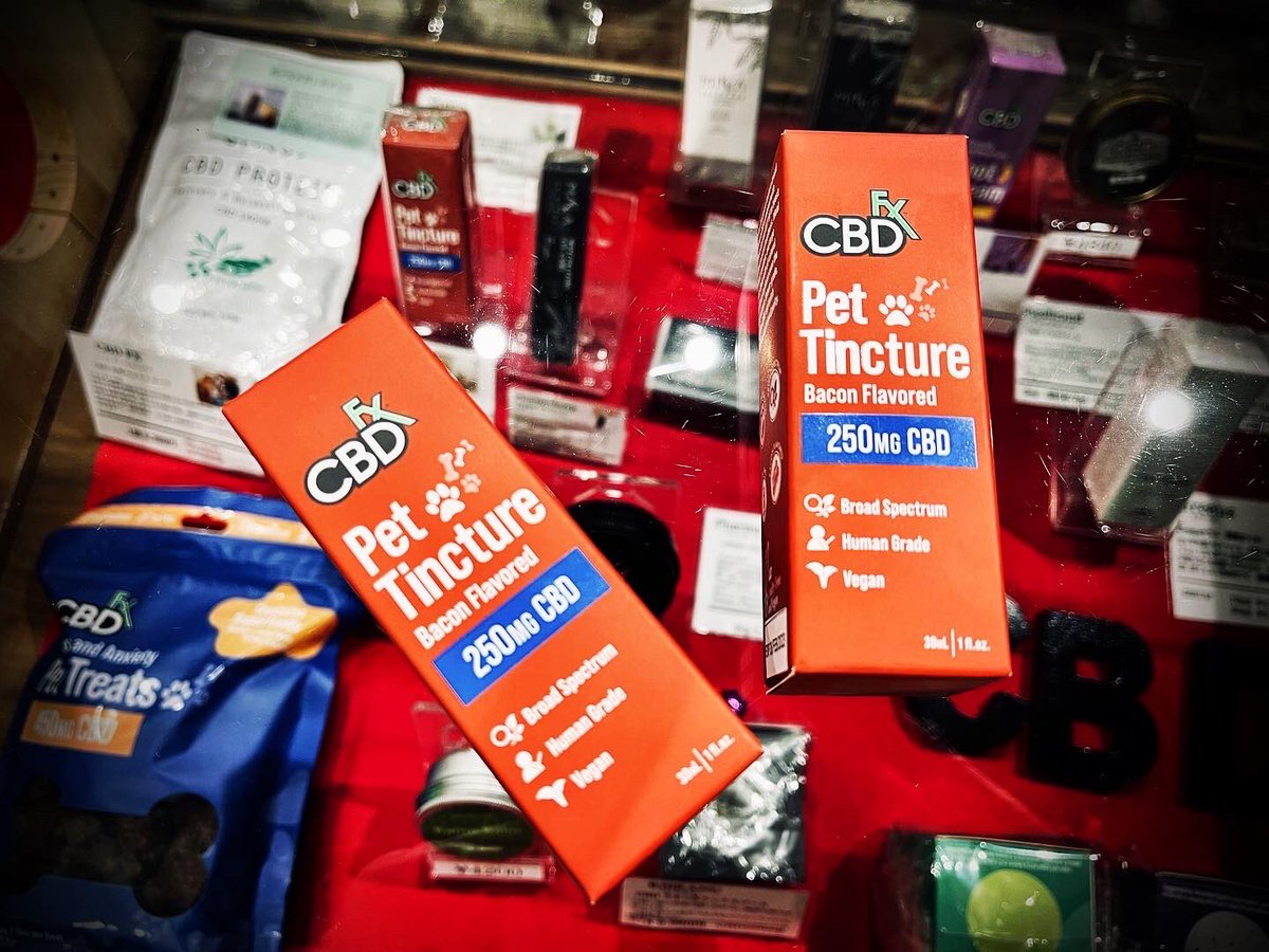 CBD_HILLS_VAPE's tweet photo. ペット用ティンクチャーオイルが只今SALE中🉐
通販サイトはこちらから💁🏻♀️ https://t.co/b3NNe52CAf
#cbd #cbdfx #ペット #犬 #猫 #cbdhills https://t.co/3AwThp4RiL