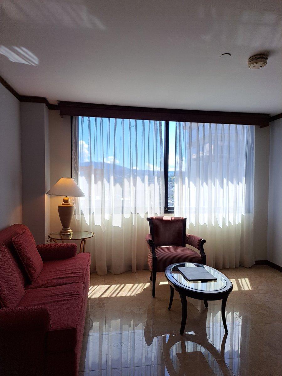 Calidez y lujo en cada detalle. 

#JWMarriottCaracas