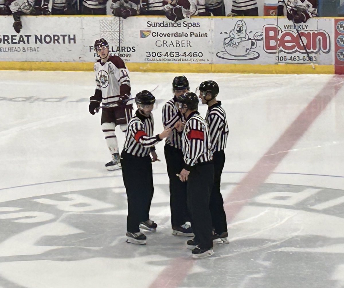 #MyView of Saturday night “all for one” teamwork @theSJHL @FFBombers  at @KlippersHockey Semchyshen, Stimson, Primeau, and Hrapchak with the call. #ThanksStripes @HockeySask_ODP #CommitToExcellence