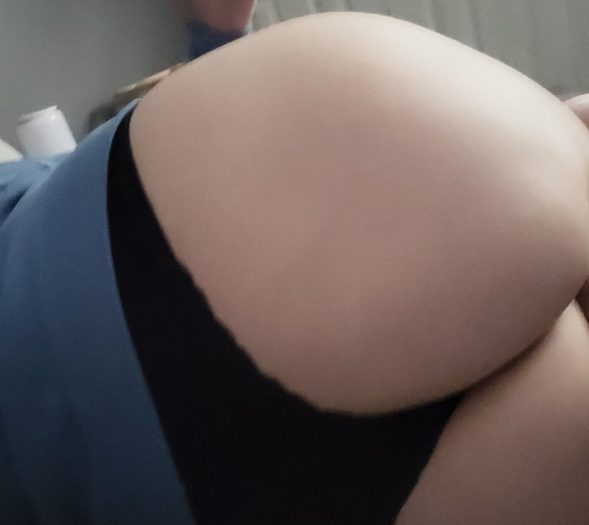 Aubrey Valentine’s pics and videos