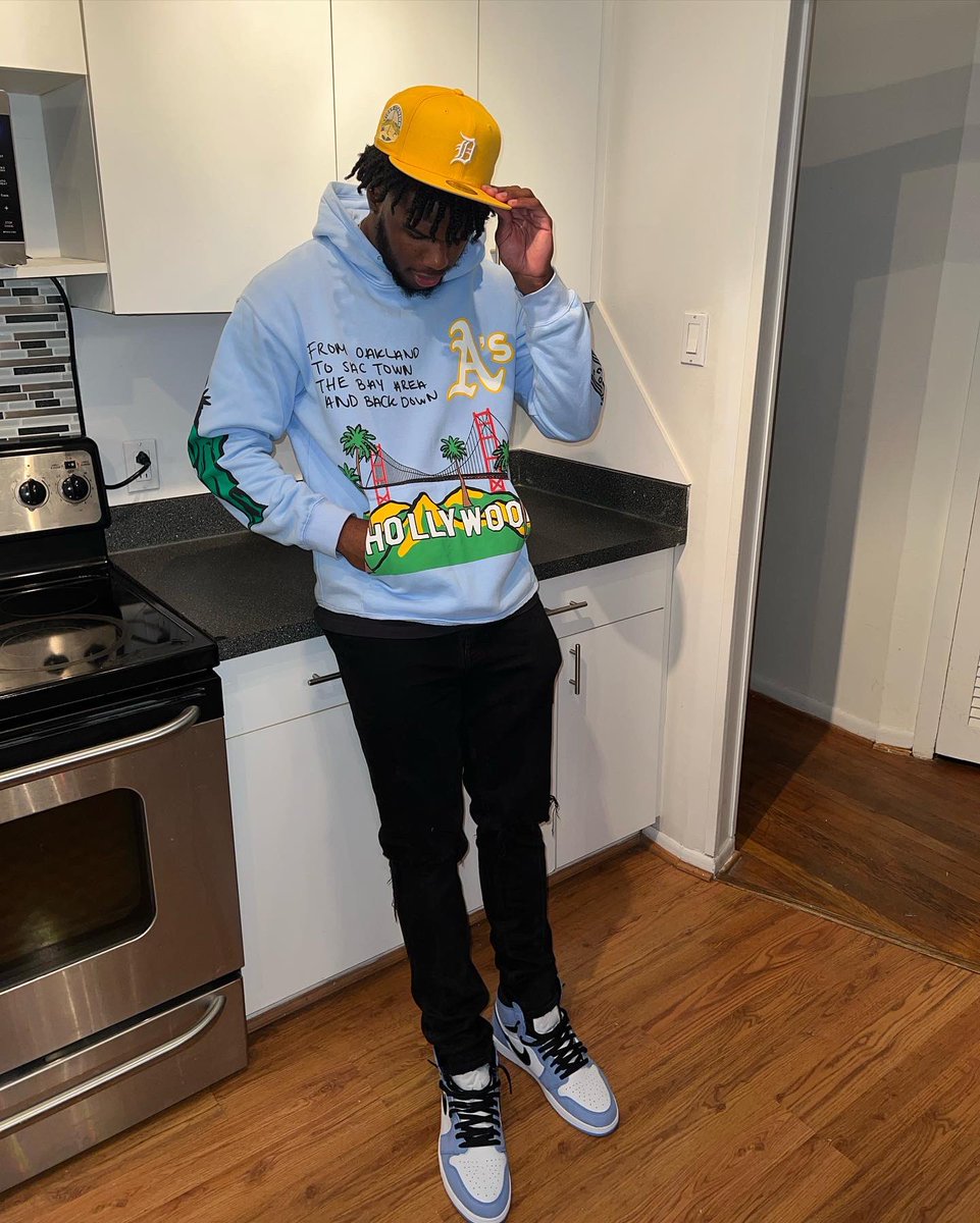 Devin Nicholson tweet media