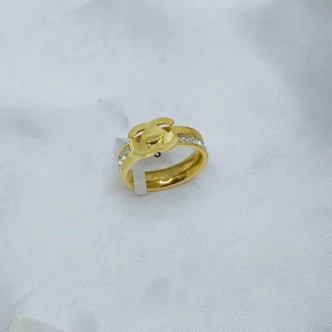 YChinastore's tweet photo. #jewelry #smallbusiness #accessories #shopsmall #trendy #etsy #earrings #necklace #silver #handmadejewelry #giftideas #bracelet #ring #etsyshop #diamond #madewithlove #diamonds #rings #bracelets #jewels #stone #jewelrydesigner  #jewelryaddict #bling #instajewelry https://t.co/3pgOTNQO5j