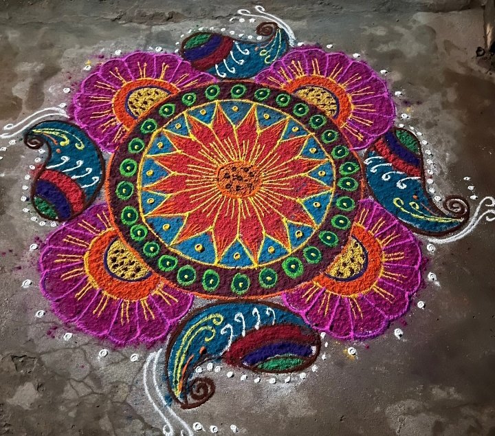 Vinoliav95's tweet photo. Good morning 🙏 guys 👍💐💐🤩🤩😍 Wish you all #HappyMakarSankranti
#HappyPongal #HappyLohri #WeWantSuriya42Update  🔥💃#Suriya42 title locked . Love you Suriya 🔥💕 #VaadiVaasal #Kalpan  @Suriya_offl @SuriyaFansClub @SuriyaFConline @AJITHSU72510743 @SuriyaFansRages @KSF_Offl https://t.co/d0IbLZowNS
