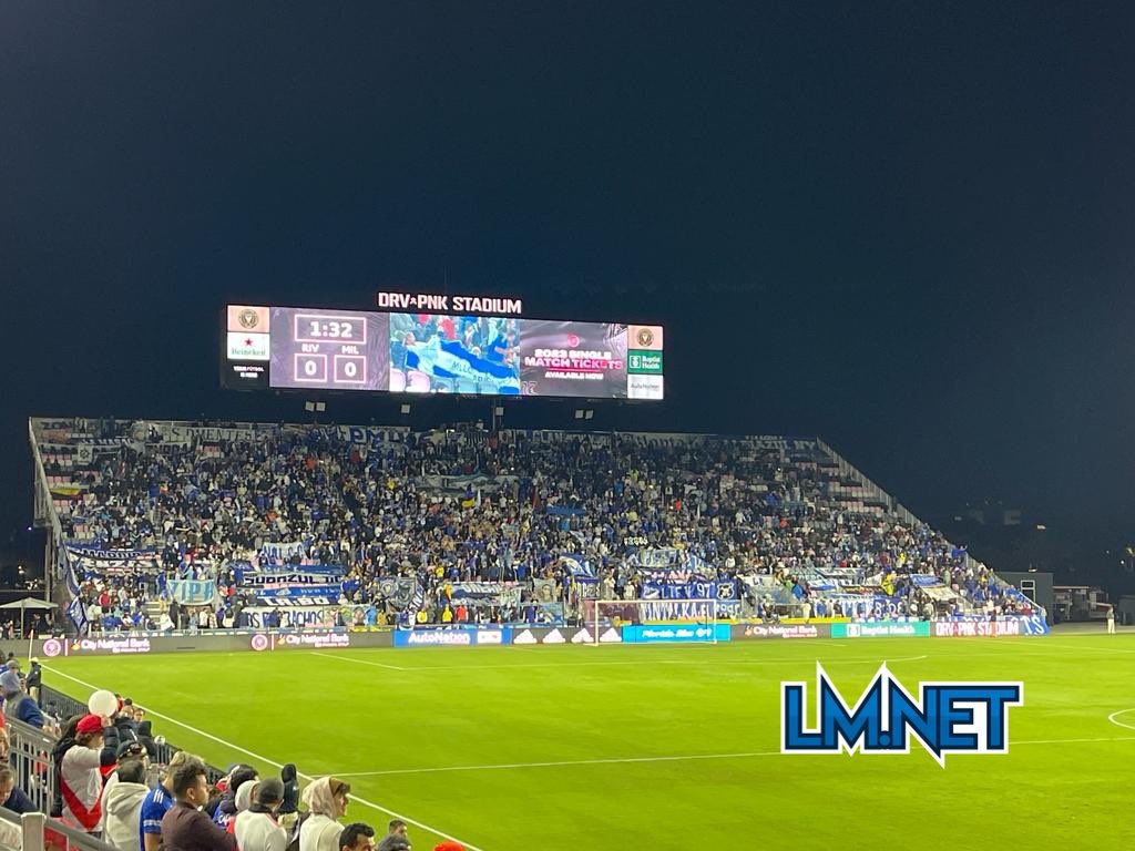 'Esta es la Locura que me produce ser Embajador'

Si jugaras en el cielo, me moriría por verte. No traten de entenderlo, simplemente Comandos Azules. No somos Dios, pero estamos en todas partes.

#Cadc1992 #QuieroSerCampeón