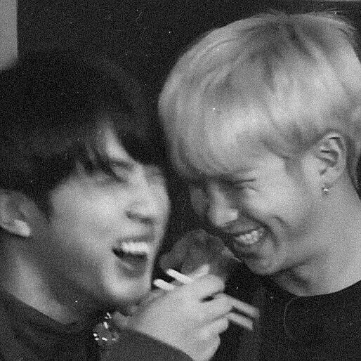 effmoelana's tweet photo. namjin au
-a word of love from him

takdir memang ahli nya membuat manusia seringkali terkejut. https://t.co/aVbSuPY4s9