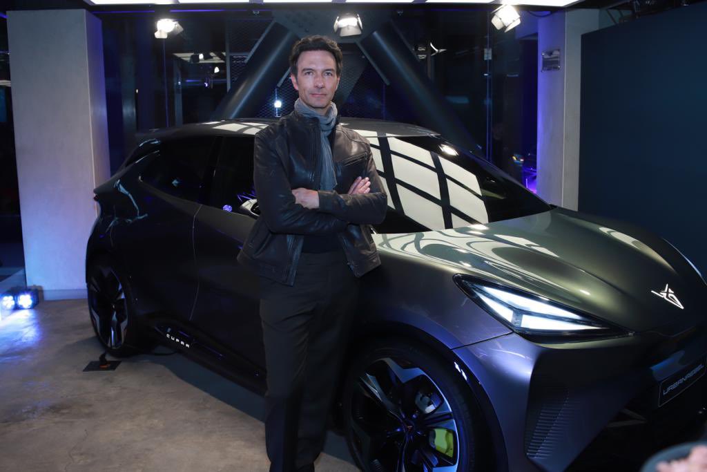 GQMexico's tweet photo. Acompáñanos a celebrar una gran noche junto a @CUPRA y la Fórmula E.

#ABTCUPRAFE
#FórmulaE 
#UnstoppableImpulse https://t.co/8KSjx4oEbT