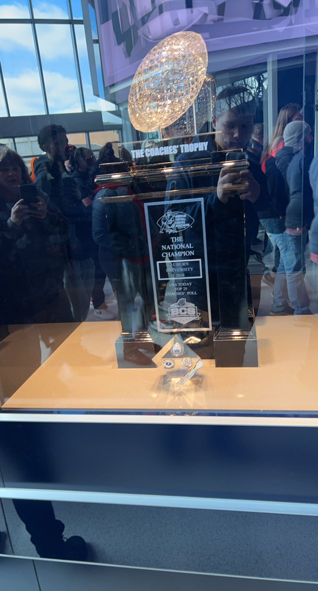 Ethan Sampson tweet media