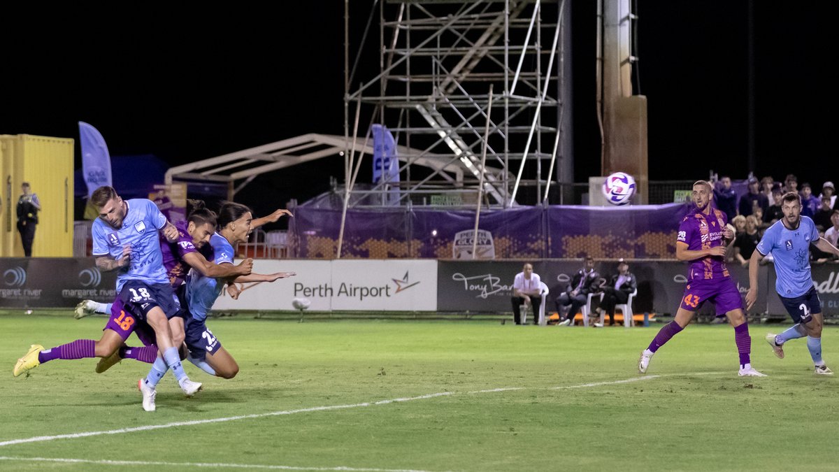 Tom_Mc_C tweet media