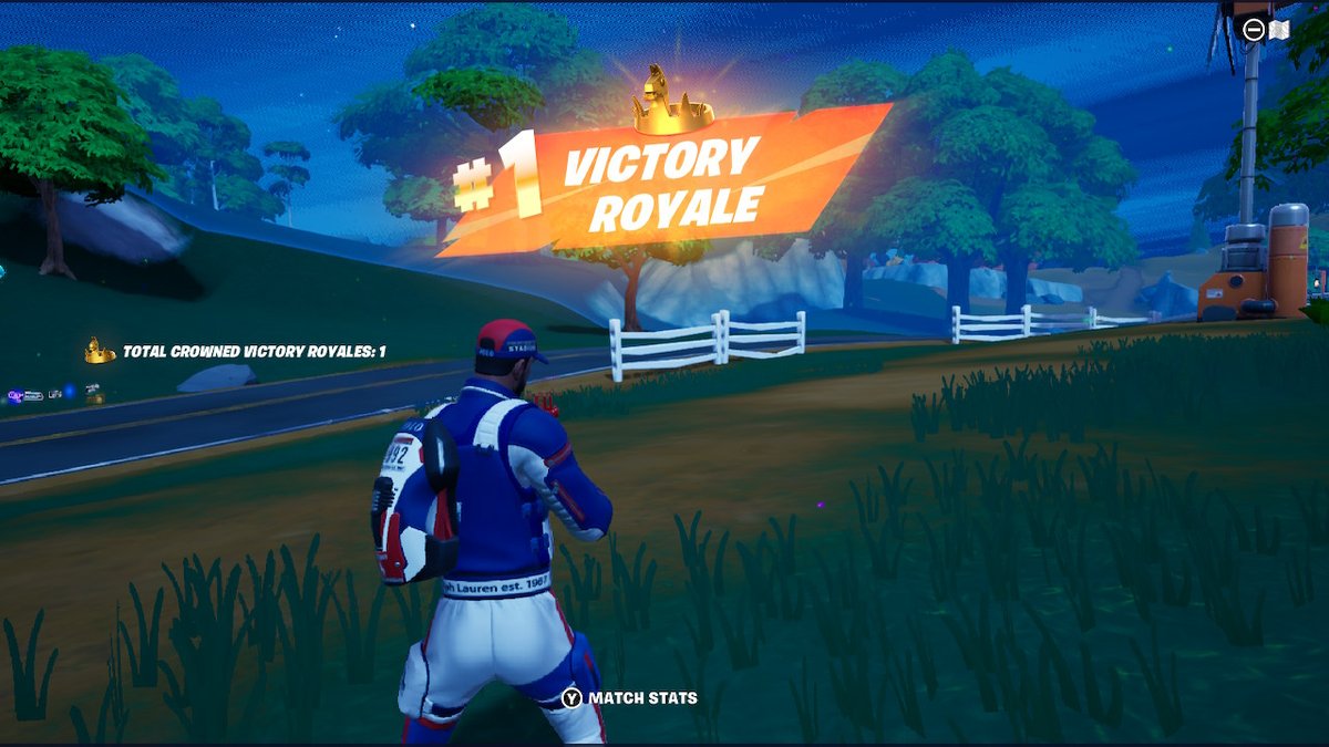 Crazychris85's tweet image. 1st solo win this season ! #FortniteSolo #VictoryCrown #Polostadium #Polosocks #ShotgunSaturday #Winnerwinnerchickendinner #Fortniteelims #vbucks #2millionup #ThePlayerWay #fortnitewins #FortniteClips #Boxfight #Gamer2009 #Gameplay #Googun #chickendinner #DMR #CashCup #Hypecup