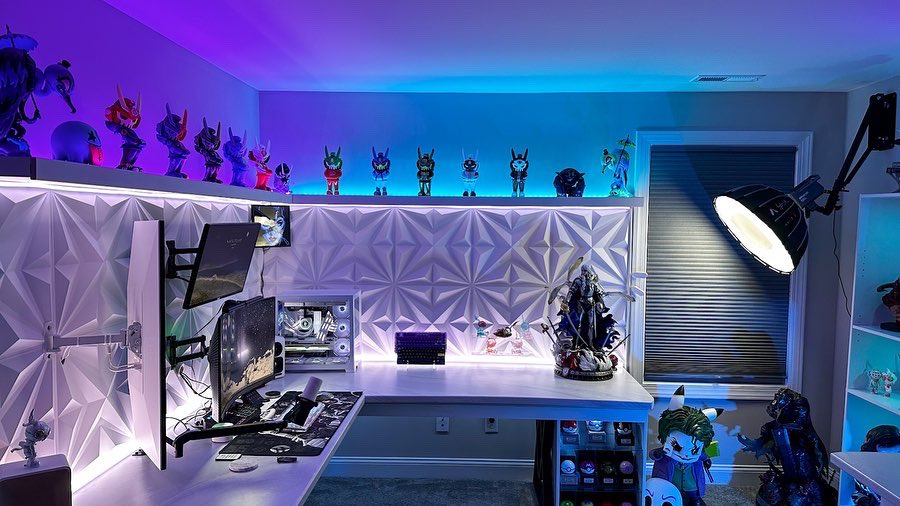 QGinfinite's tweet photo. My desk setup is finally complete. Hard work pays off. https://t.co/hRHIgR9T01