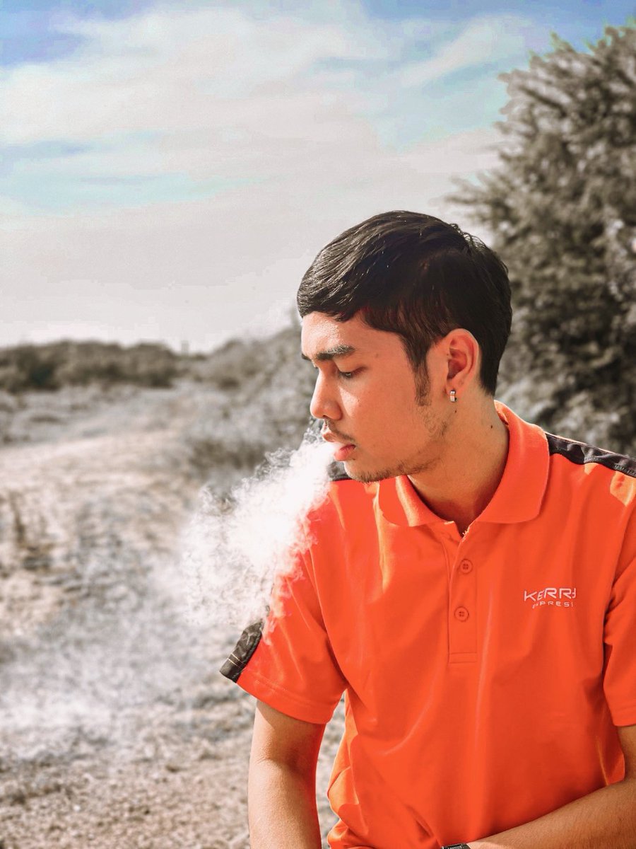 GolfzSuphan's tweet photo. ชีวิตมีทั้งวันที่ดีและไม่ดี จงขอบคุณวันที่ดี และเรียนรู้วันที่ไม่ดี.🖤
#แคปชั่นความรู้สึก
#แคปชั่นโสด #แคปชั่นปีใหม่ #แคปชั่นโดนๆ #แคปชั่นหน้าหนาว #แคปชั่นน่ารักๆ #แคปชั่นกวนๆ #แคปชั่นเด็ด #สุพรรณบุรี https://t.co/XT49qQoEAp