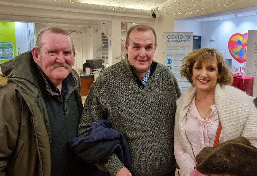 Really lookong forward to seeing <a href="/LHMobPlay/">The Lavender Hill Mob - UK Tour</a>  @camartstheatre this coming Thursday featuring @Miles_Jupp   <a href="/bigedwards/">Justin Edwards</a> 
Really looking forward to meeting actor Tessa Churchard again who we met when The Good Life tour play was on  with @nigelbetts