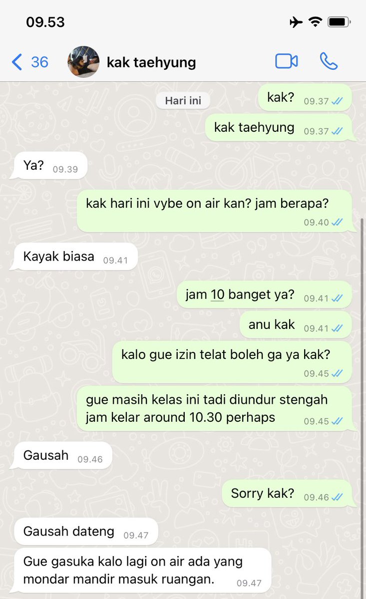 dustheria's tweet photo. #taekook short au; Something In The Air

Cerita tentang Taehyung, Jungkook, dan ruang siaran radio di pagi itu. As the story ends, there must be something in the air. It is love in the air. https://t.co/XaVoa3slYh