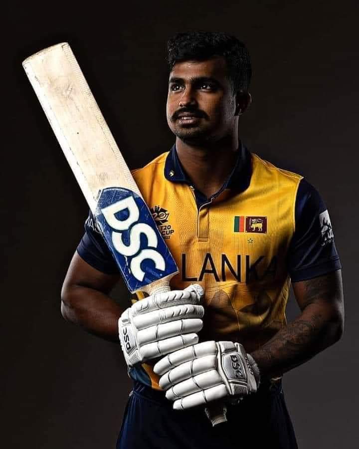 Supun_Tharaka_1's tweet photo. කාලයක සිට පන්දු රැකීමේ කාර්ය සඳහා පමණක් යොදා ගත් අශේන් බන්ඩාරව, තුන්වන එක්දින තරඟය සඳහා කණ්ඩායමට කැඳවයි..♥️
#3rdODI #INDvSL #ST_18 🇮🇳 v 🇱🇰 https://t.co/RWGCQnRlyR