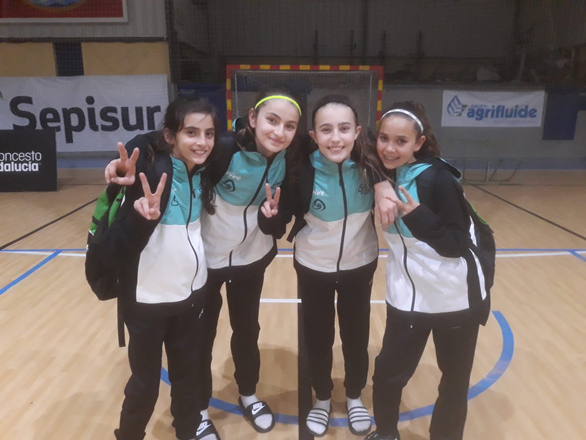 CordobasketCD's tweet photo. Martina P., Martina G., Miriam y Elsa juegan hoy la FINAL del A8 frente a la sele de Sevilla tras llegar invictas ala cita. Enhorabuena!! 💪💪🏀🏀💚💚 @GestionyCalor @FAB_Andaluza @FAB_Cordoba #SomosCBKT https://t.co/fUEBdrTtL1