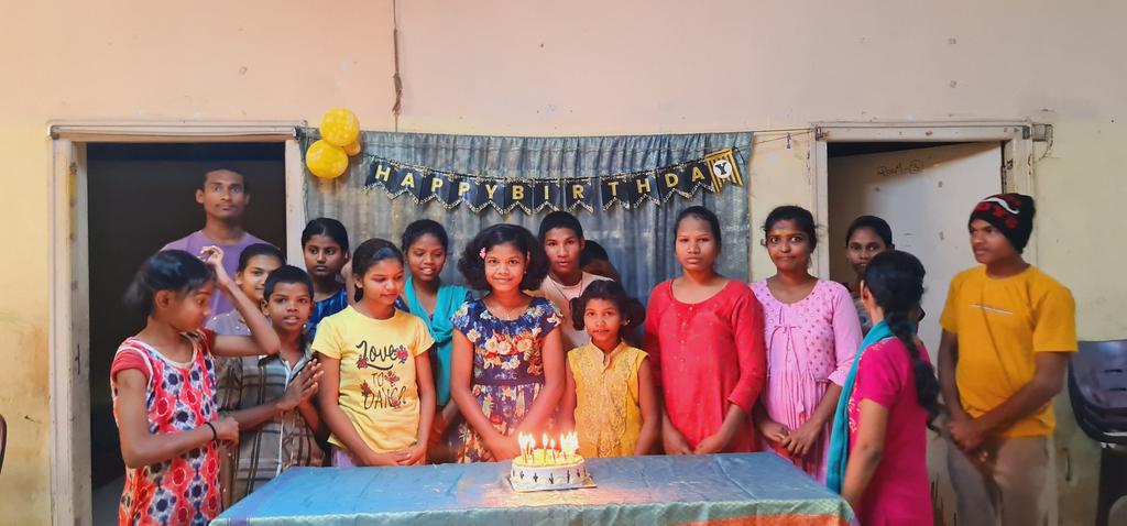 Shaikfarhakous1's tweet photo. #navasena #trust 
#kakinada https://t.co/tr1GyHAcvN