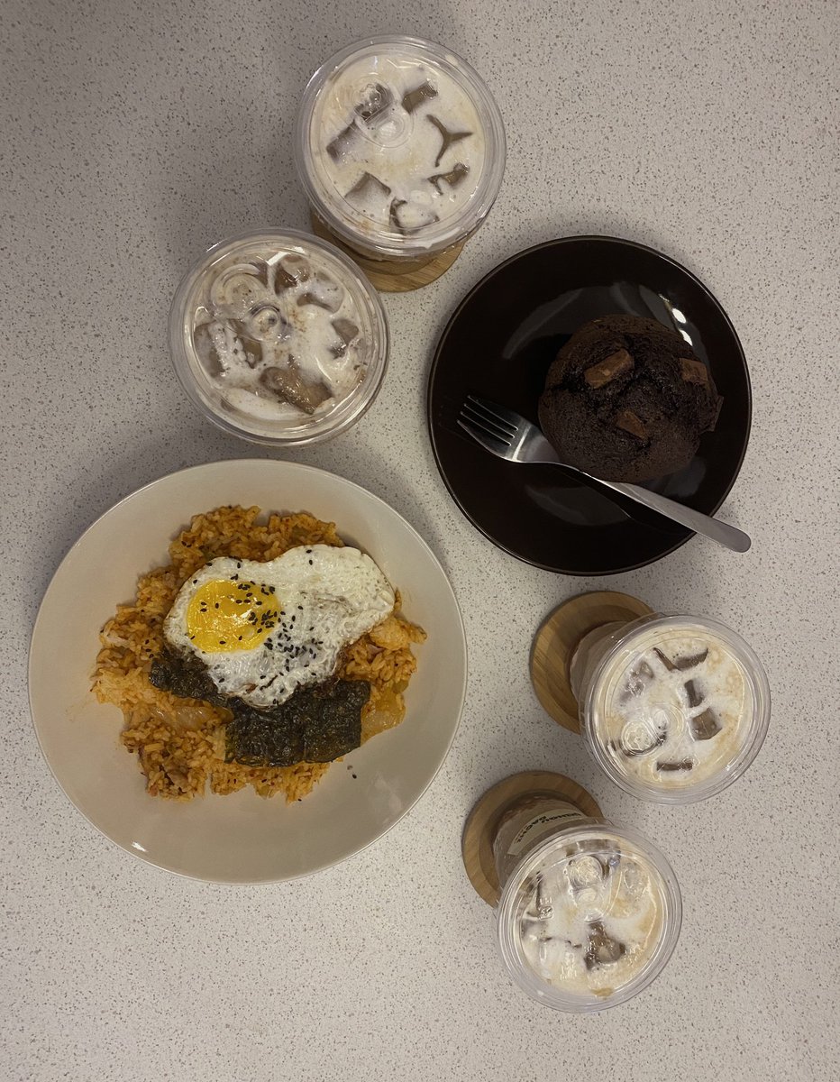 helloarchives's tweet image. chingu dachi, manila 📍