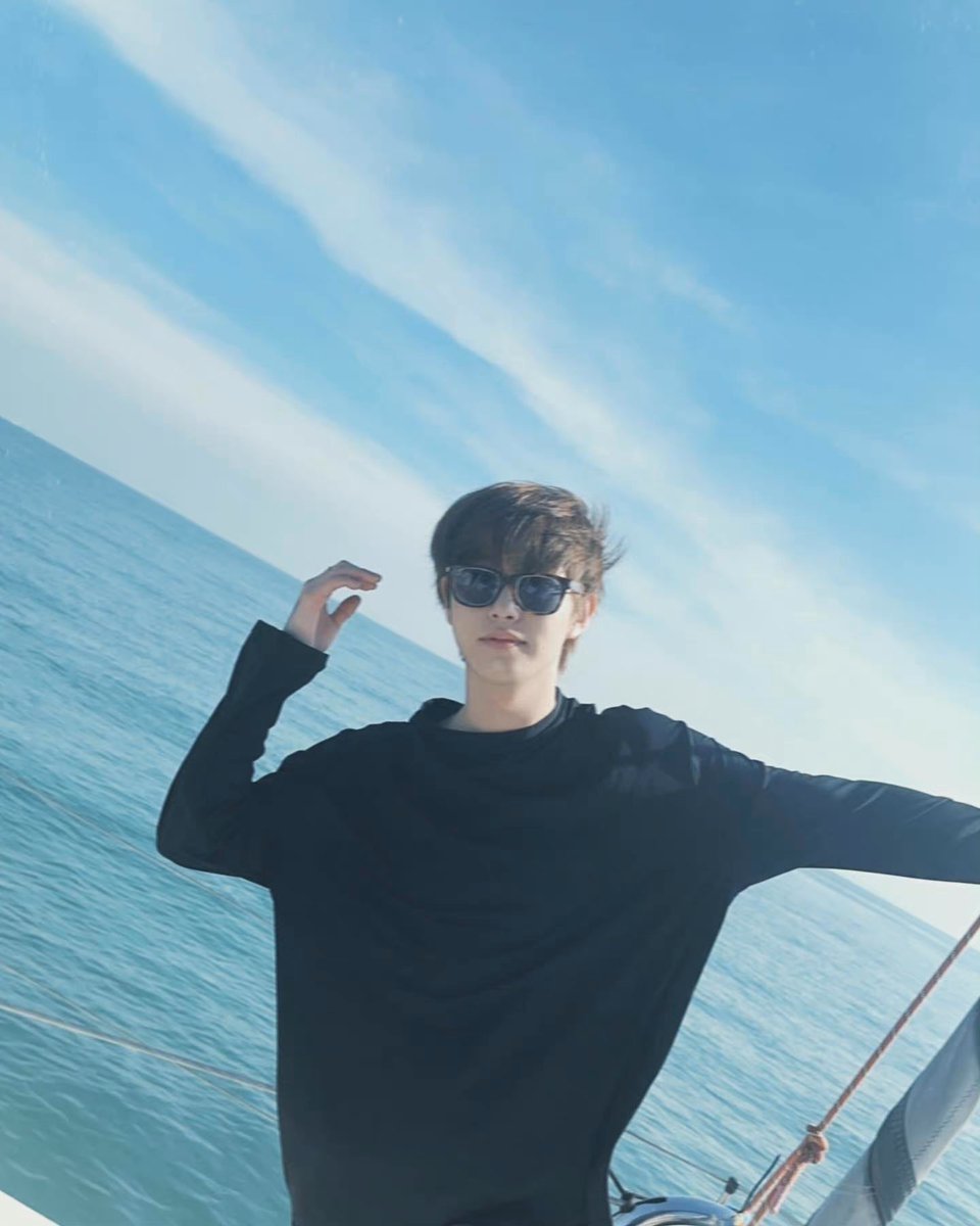 bhin0323's tweet photo. 이 무드 너무 좋다 https://t.co/EU8eriXnCO