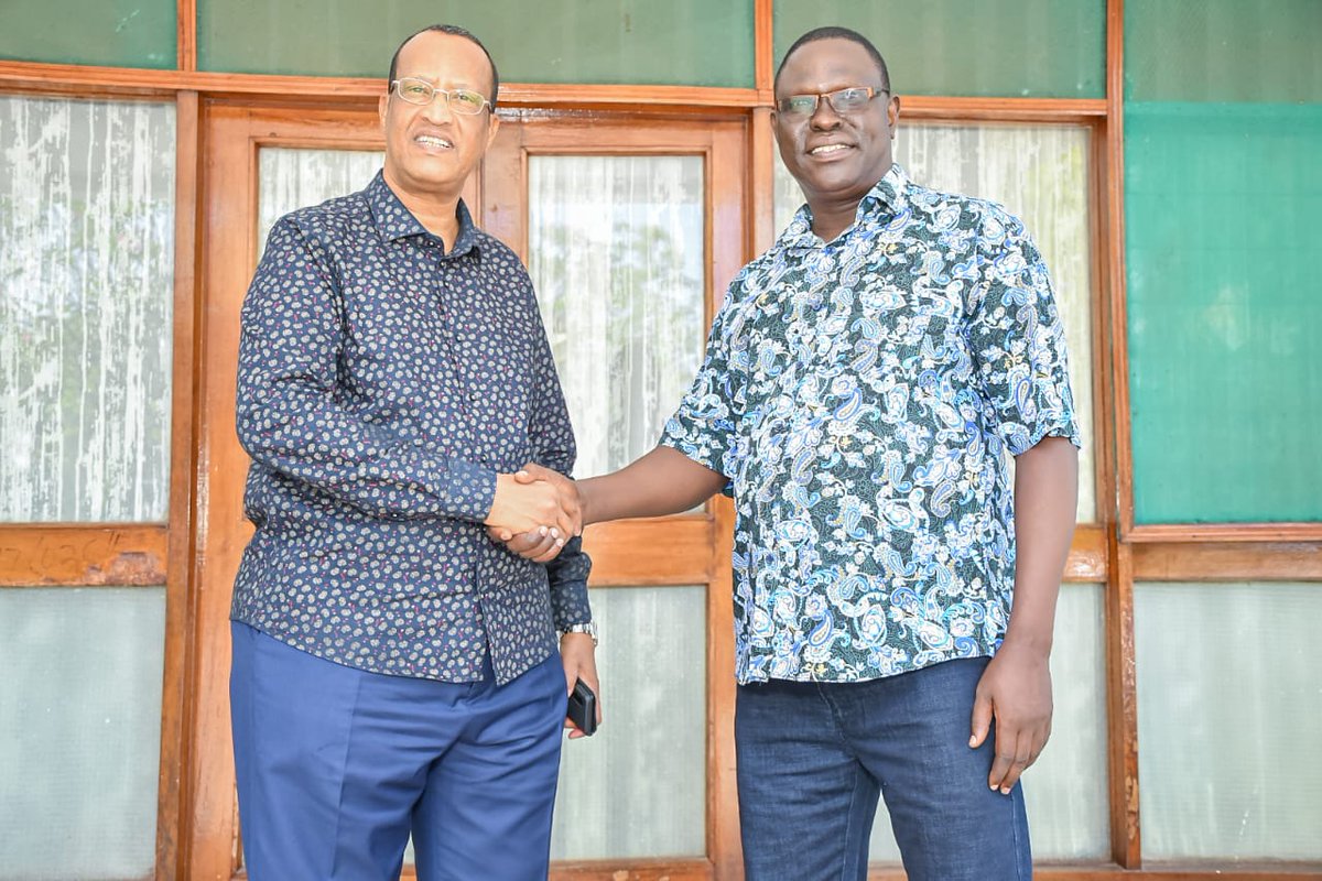 Nathif_J_Adam's tweet photo. Held a meeting yesterday with Mr. John Otieno, the new RC for North Eastern. In addition to welcoming him to the region &amp; to his Garissa headquarters, our broad discussions covered number of issues including enhancing county government support for security related activities. 1/2 https://t.co/HrPyVf3IWg