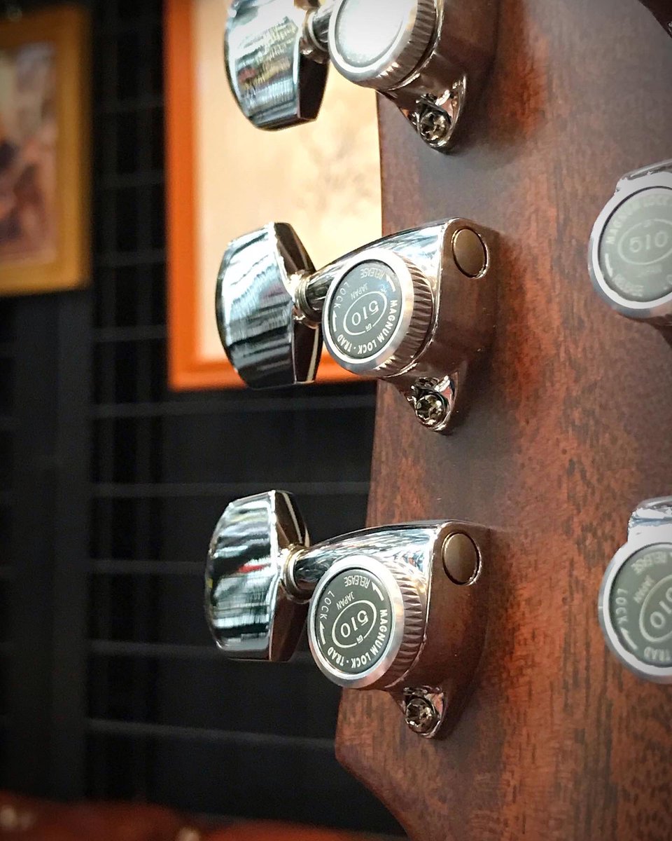 gakkicenter's tweet photo. ZEMAITIS MFG22 NT, Satin Natural
新しい時代の息吹を感じさせるNew Style ZEMAITIS。
ギタリストの新時代を切り拓く、新たなツールとして活躍してくれるはずです。
#zemaitis #guitar #metalfront #mfg #御茶ノ水楽器センター #ゼマイティス #ギター #メタルフロント #新時代 #ギタリスト https://t.co/SitldZrALt