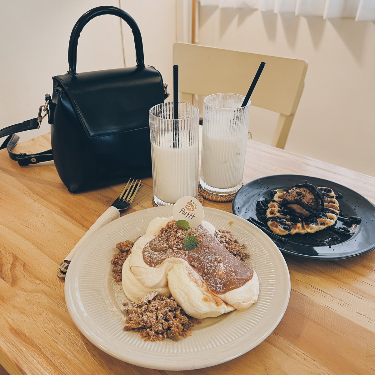 sigadiskayangan's tweet photo. sedapnyaaa dia punya souffle!😭💗 
@MohKeIpoh 

📍flufff, ipoh. https://t.co/MUxcvBhksz