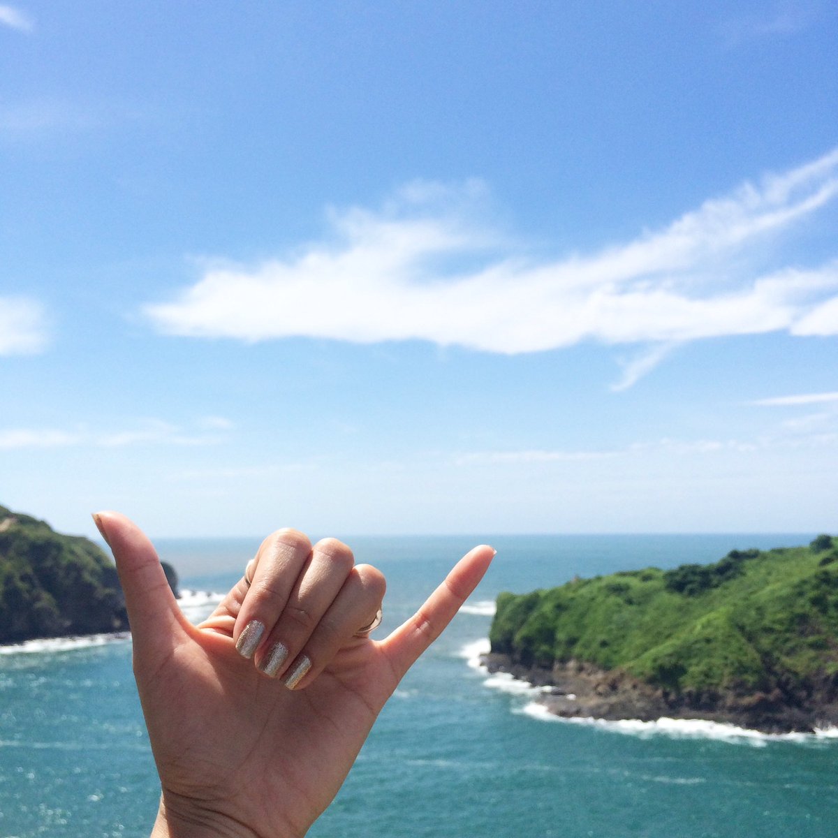 claudiasilvinia's tweet photo. Foto pantai. 

Hayo tebak ini pantai mana? https://t.co/LRJW8XdHTl