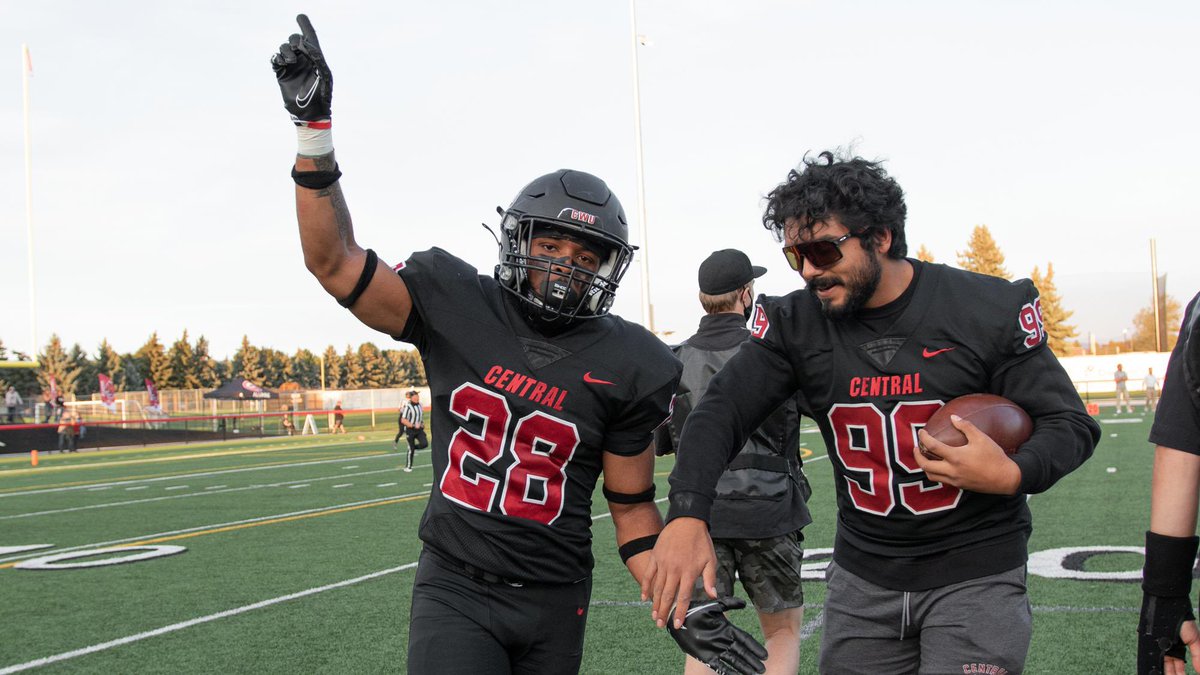 Jacob Martin (@jacobkmartin34) on Twitter photo Blessed to have received an offer from Central Washington University! AGTG!
<a href="/MVHSFootballTTT/">Mtn. View Football</a> <a href="/Coach_Mathieson/">Adam C. Mathieson, CAA</a> @coachjohnsCWU <a href="/CoachFisk/">Chris Fisk</a> Blessed to have received an offer from Central Washington University! AGTG!
<a href="/MVHSFootballTTT/">Mtn. View Football</a> <a href="/Coach_Mathieson/">Adam C. Mathieson, CAA</a> @coachjohnsCWU <a href="/CoachFisk/">Chris Fisk</a>