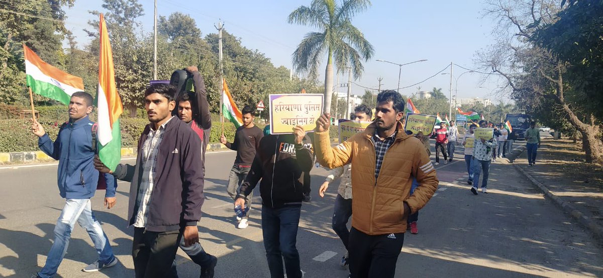 JakhouliSushil's tweet photo. 🇮🇳Haryana police🚔
Advt. - 2019 
Exam - AUG 2021 (Paper leak )
Reexam - Oct 2021
Result - June 2022
𝙅𝙤𝙞𝙣𝙞𝙣𝙜 :- 𝘼𝘽 𝙏𝙆 𝙉𝙝𝙞
@PMOIndia
@cmohry 
@Dchautala
@DiprHaryana
@mlkhattar
@HSSCorg_in
@DGPHaryana
@Dattatreya @ravishndtv
#मकर_संक्रांति
#Haryana_Police_Joining_Do https://t.co/9eyNiMVF9H