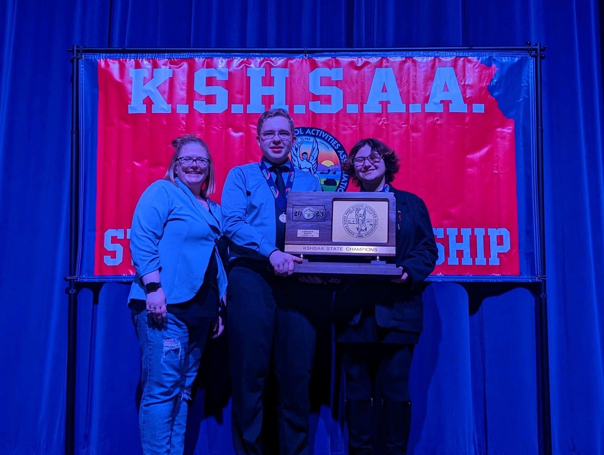 SHSCardsSTUCO's tweet photo. Congratulations Gage and Kayli. STATE CHAMPIONS https://t.co/CU8jBiRbVH