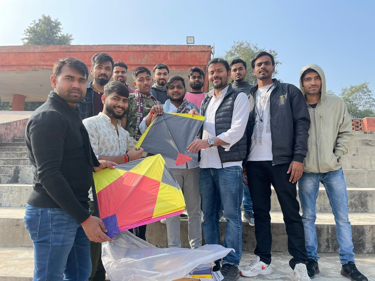 abvpjnu's tweet image. मकर संक्रांति के उपलक्ष्य में अभाविप-जे.एन.यू. के कार्यकर्ताओं के द्वारा #KiteFlyingCompetition का आयोजन किया गया।

#मकर_संक्रांति
