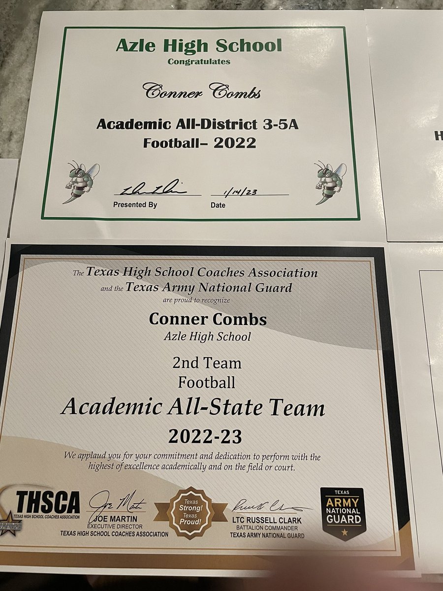 combs_britni's tweet photo. Incredibly proud of our son, Conner! He opened the varsity football banquet with an amazing prayer, and led to receive the Jack Schwantz Servant Leadership award, Academic All-State, 2nd team All-Academic District and Honorable Mention Wide Receiver 🏈 

#nextupcollegefootball https://t.co/nhr3z43pH7