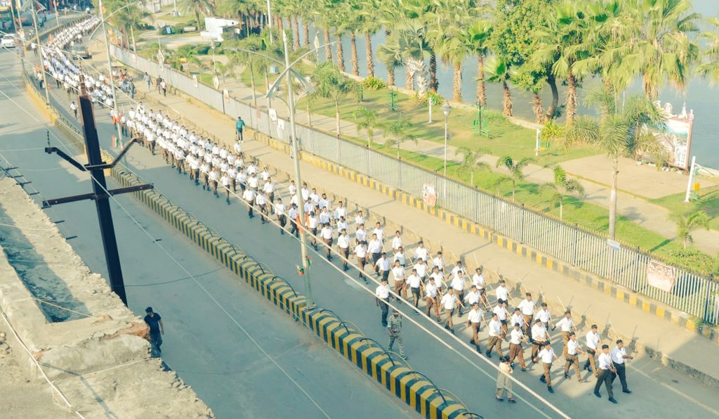 Kailash_Ji_'s tweet image. 🕉️🕉️🕉️🕉️🕉️
विशाल पथसंचलन
जिला दंतेवाड़ा
14/01/2023
#Rss #Pathsachlan, 
#RssForNation
#RSSorg 
@PrashantSoniCG @kaniram1967 @agaurha25 @aniljidaga @stamrakar01