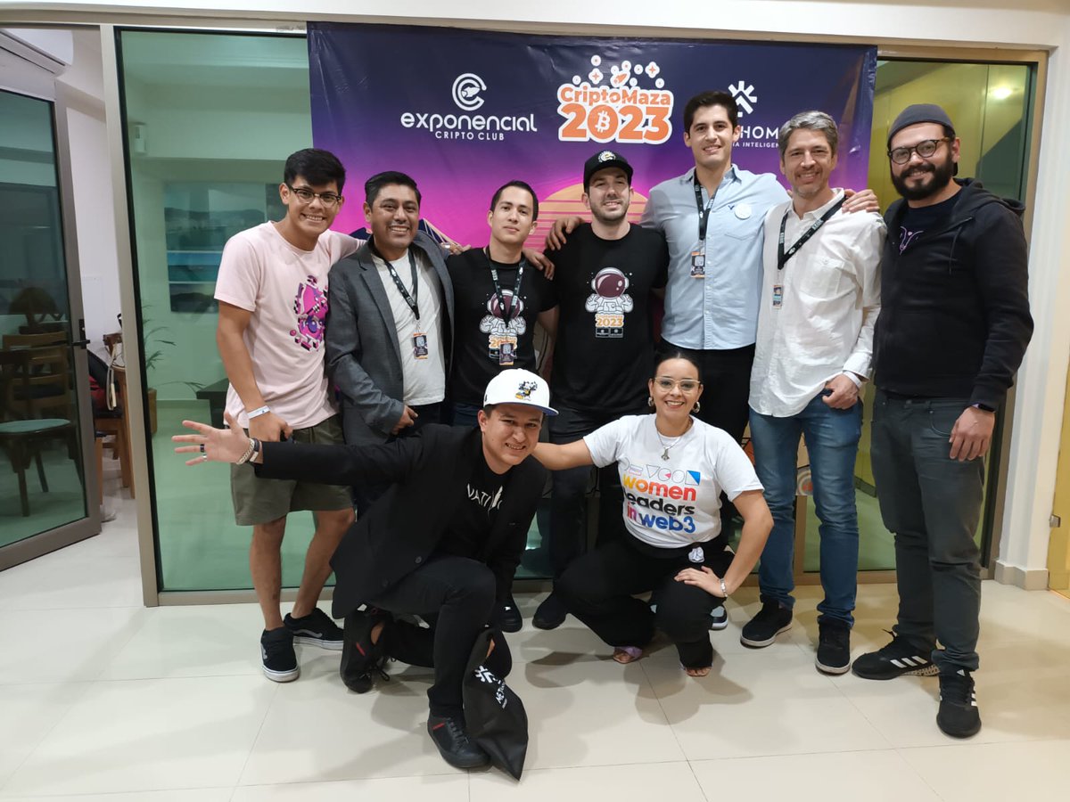ExponencialCC's tweet photo. Concluyendo con ponencias, vamos a la fiesta 🔥 #CriptoMaza2023 🌴 https://t.co/YLzMzGdXZ0