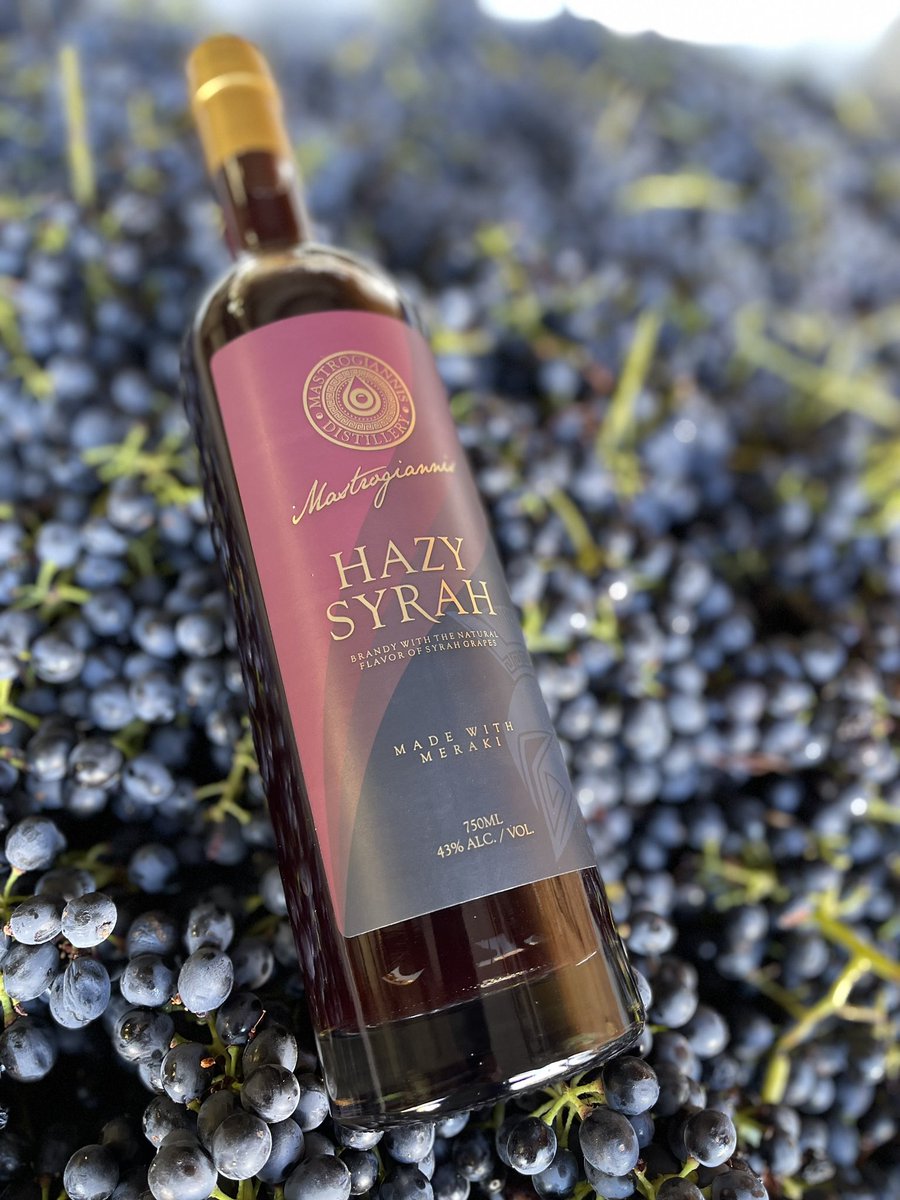 GreekDistillery's tweet photo. Beautiful sight. #HazySyrah #MadeWithMeraki #WAWine https://t.co/AXUqYuEcXT