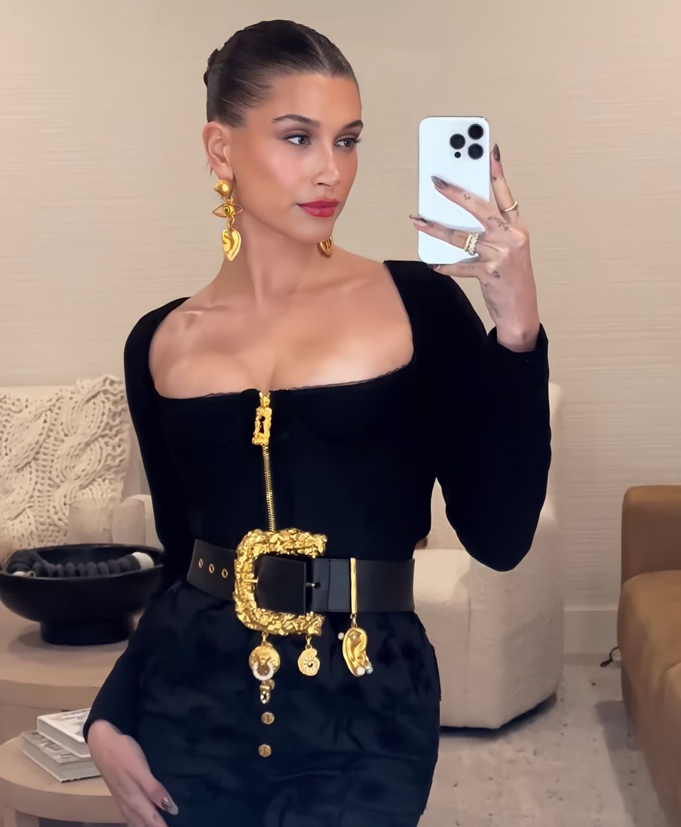 JAILEYSWRLD's tweet image. HAILEY BIEBER!!!!!!!