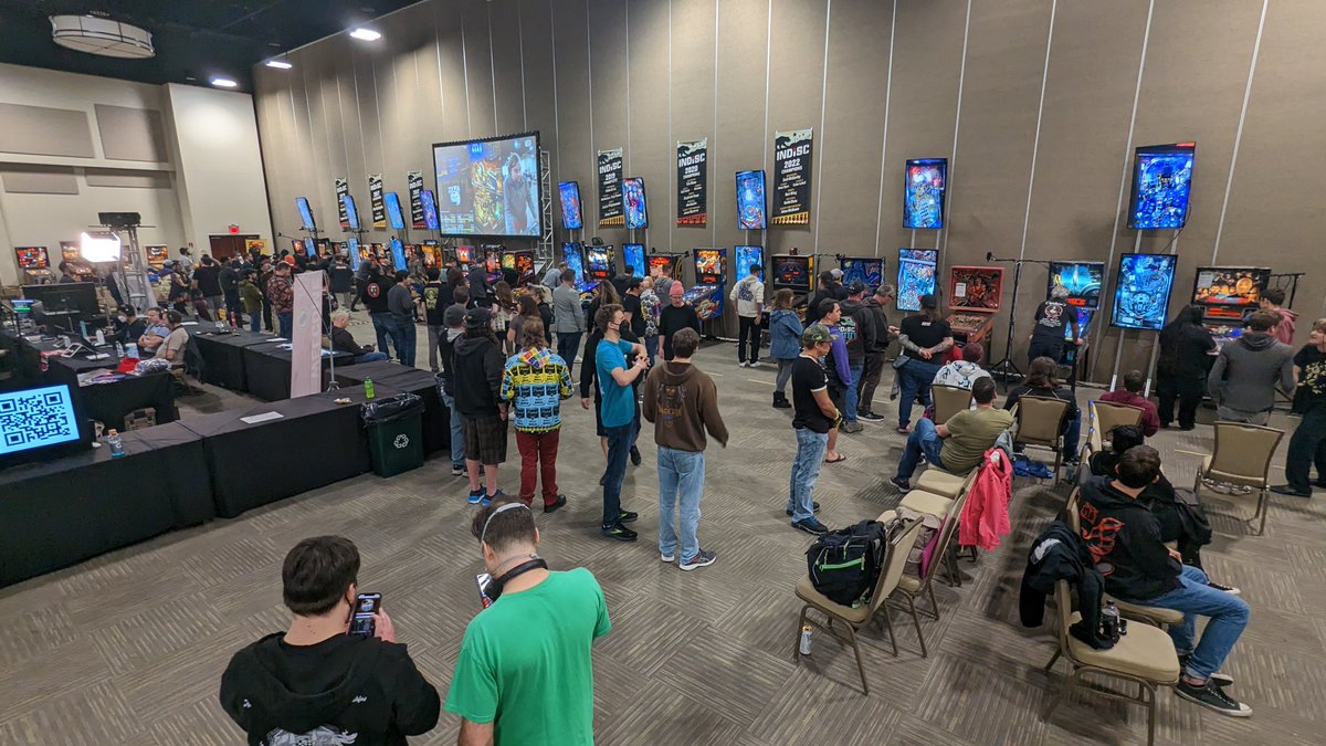 dri374's tweet image. Queues are deeper than the Mariana Trench and balls drain in a flash! ⚡ (when my turn comes...) #pinball #INDISC