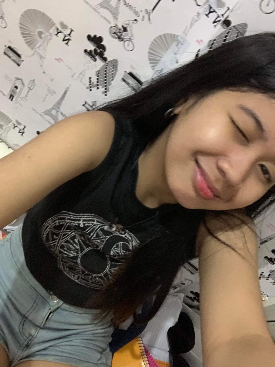 dimpleganda151's tweet photo. chat?? HAHAHAHa https://t.co/VEufGOVfX3