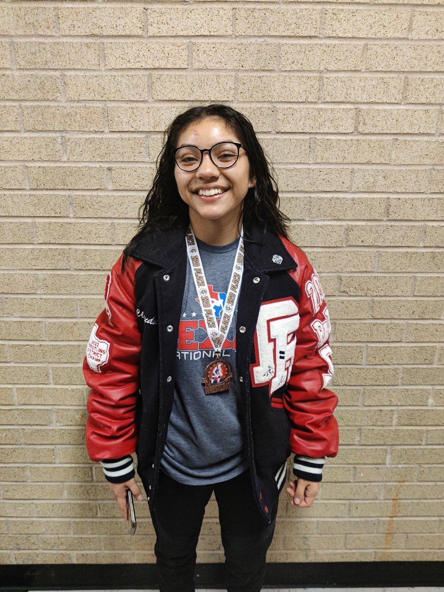 Great job today Riders! Final results from the Cavalier Classic at Lake Travis HS:

Varsity:
Roman Salazar 🥈
Bailey Earl 🥉
Brianna Gomez 🥉
Claudia Garcia 🥉
Daniel Rendon 4-1