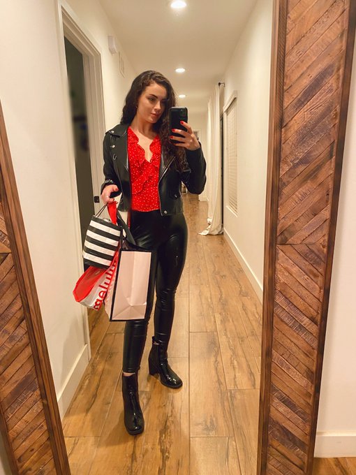 Princess Camryn’s pics and videos