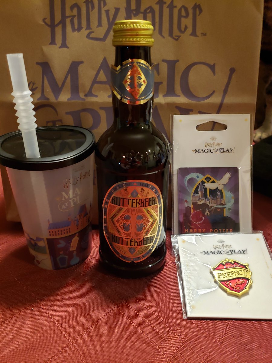 genevacares's tweet photo. I had quite the *magical* time visiting @TheTSTavern at the Broadway Playhouse, and seeing the Harry Potter store! Ducky is clearly interested in my Butterbeer 👀😻 https://t.co/Ka69AmGisb