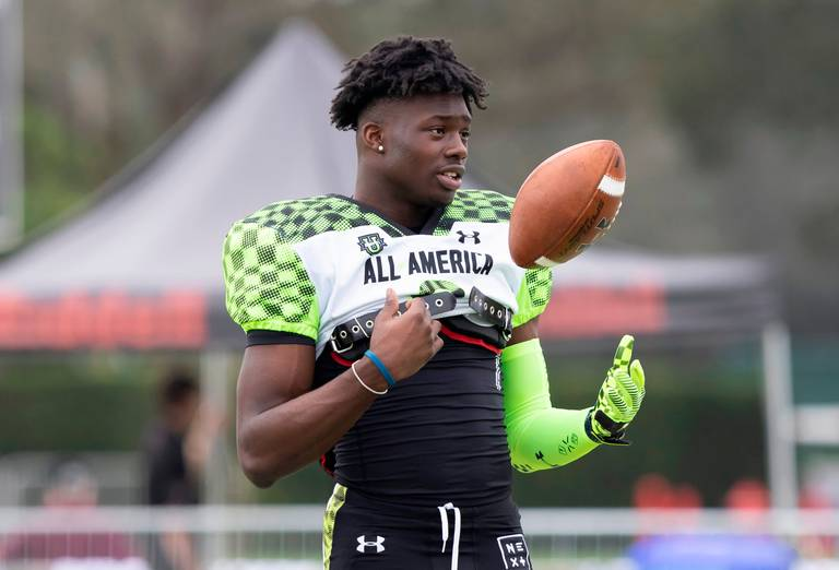 carroll_ad's tweet photo. Carroll's Nyckoles Harbor Wins the VA Showcase Invitational 300 Meters this weekend. His 33.90 performance comes just 11 days after playing in the Under Armour All-American Football Game, solidifying the title of the nations top high school athlete.
https://t.co/0wFl4Y83la https://t.co/pchN3MGgoL
