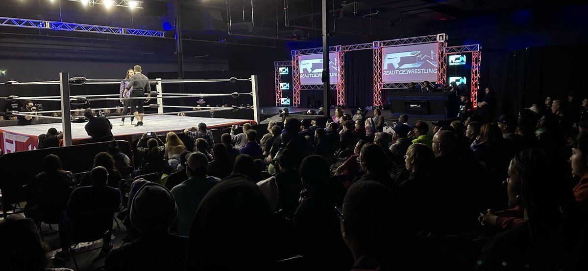 TheOfficialROW's tweet photo. Packed house tonight at Reality Of Wrestling!! https://t.co/Cjgs0Pmjn0